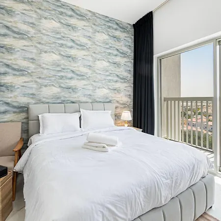 Chic Urban Retreat Immerse Yourself In Comfort Dubai Exterior photo