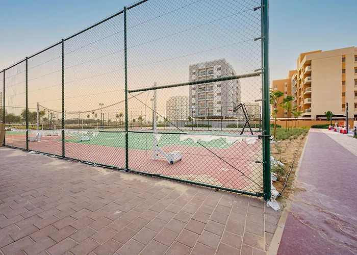 Chic Urban Retreat Immerse Yourself In Comfort