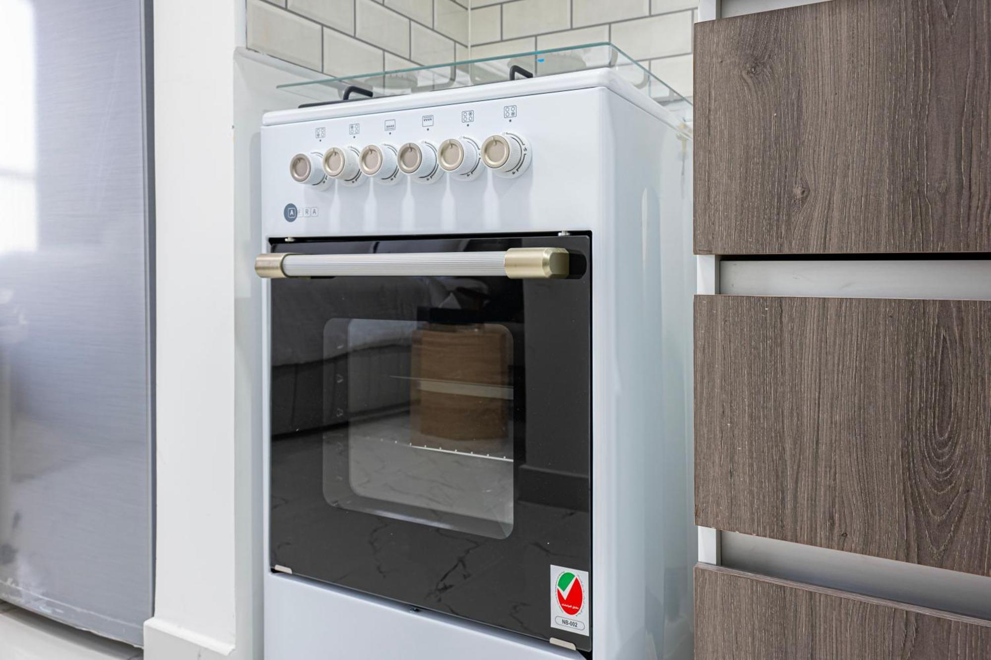 Apartment Chic Urban Retreat Immerse Yourself In Comfort Dubai